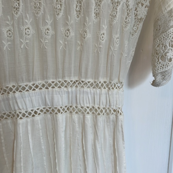 Small Loveshack Fancy long dress off white voile with much fab lace - Picture 6 of 9